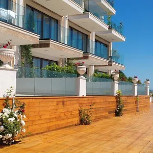 Sea Point La Aparthotel